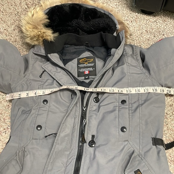 Canada Goose trillium parka - Picture 7 of 15